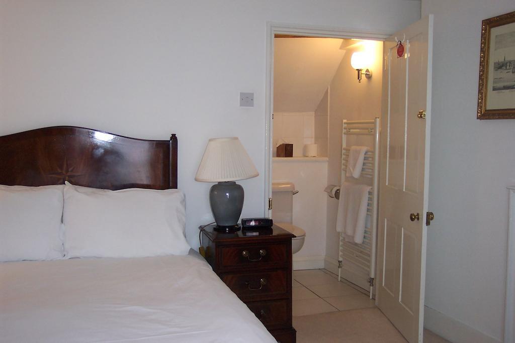 Rounceval House Hotel Chipping Sodbury Ngoại thất bức ảnh