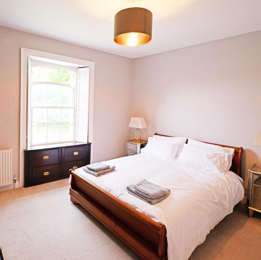 Rounceval House Hotel Chipping Sodbury Ngoại thất bức ảnh