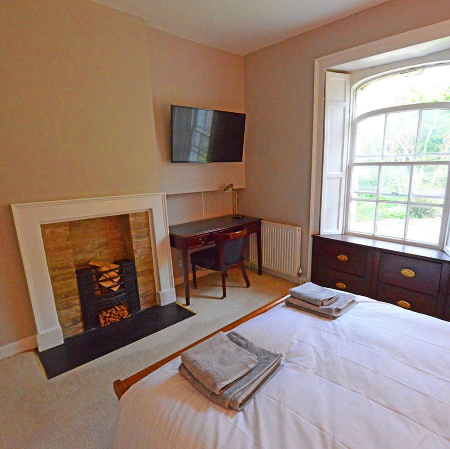 Rounceval House Hotel Chipping Sodbury Ngoại thất bức ảnh